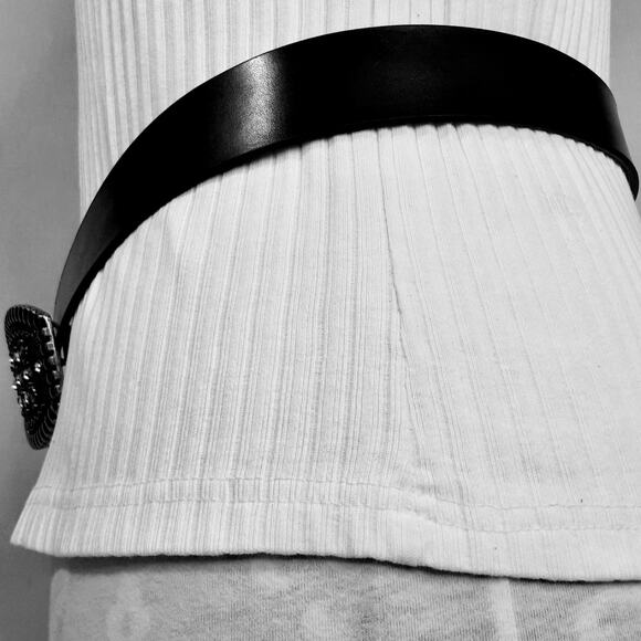 Womens Black Leather Belt Large Waist Jumbo Gray Ornate Oval Metal Buckle main image 7